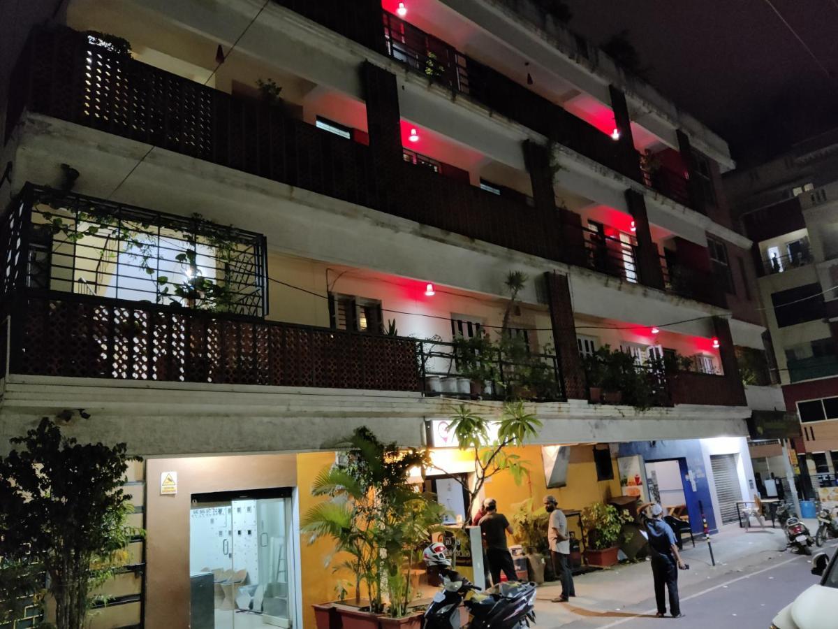 Fernandes Complex Hotel Bangalore Exterior photo